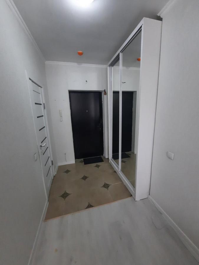 Кошкарбаева 45 Б Lägenhet Astana Exteriör bild